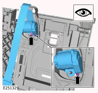 Second Row Center Seatbelt Retractor